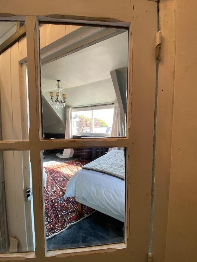 Bed & Breakfast La Maison Du Grand Rocher *